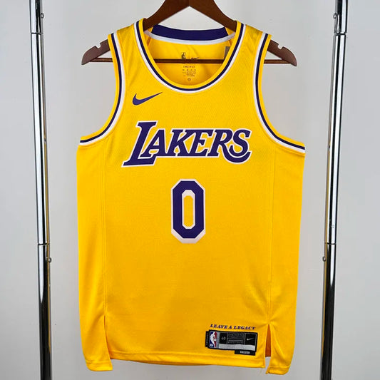 LAL 8